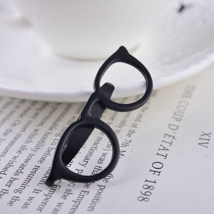 Glasses Pin