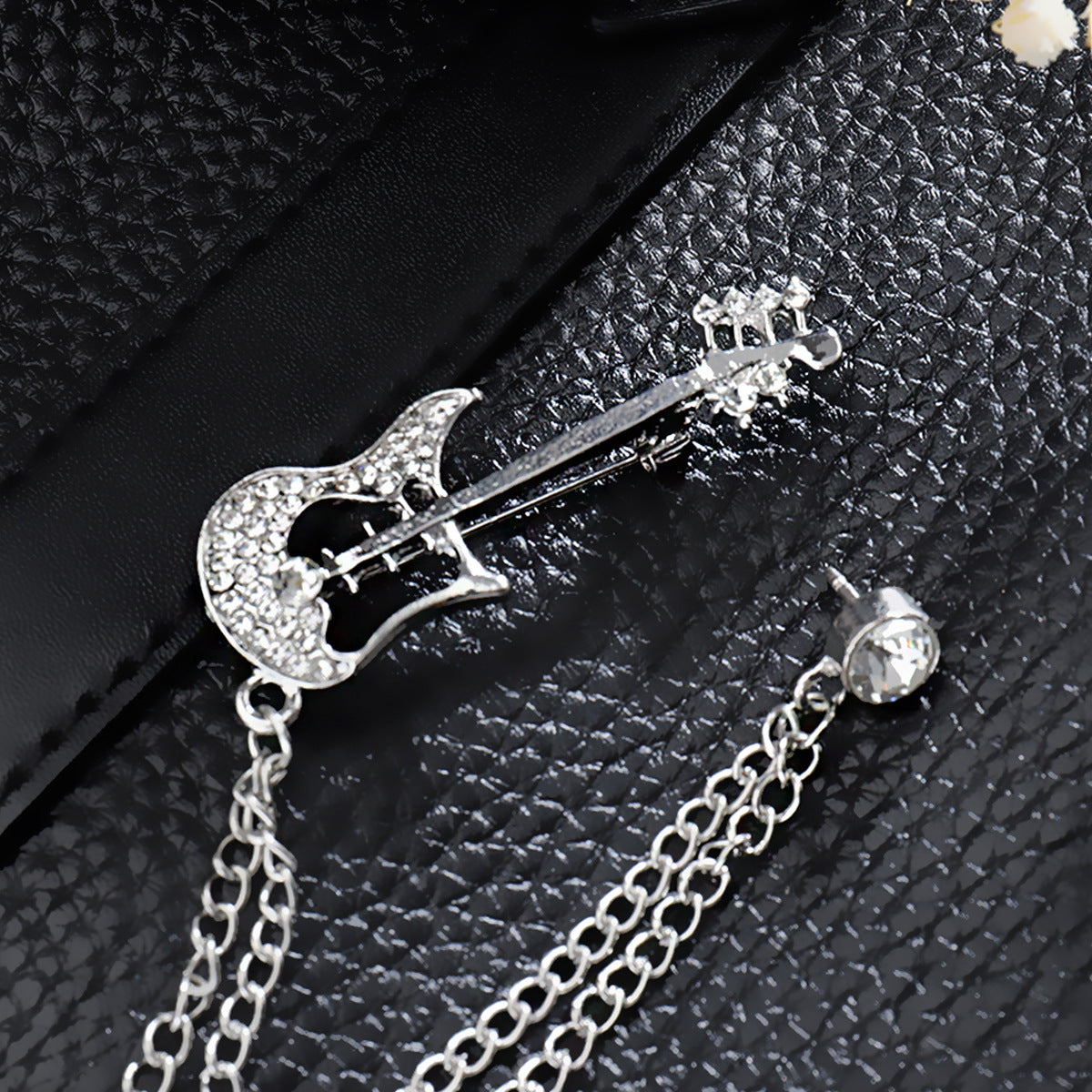 Silver Electric Guitar Brooch